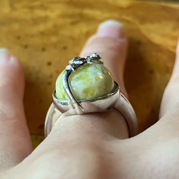 Natural Connemara Marble Sterling Silver Claddagh Ring Size 7 - Picture 2 of 9